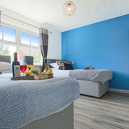 Delightful 2 Bed Apartment For Bicester Outlet Shopping By Platinum Key Properties Eksteriør billede