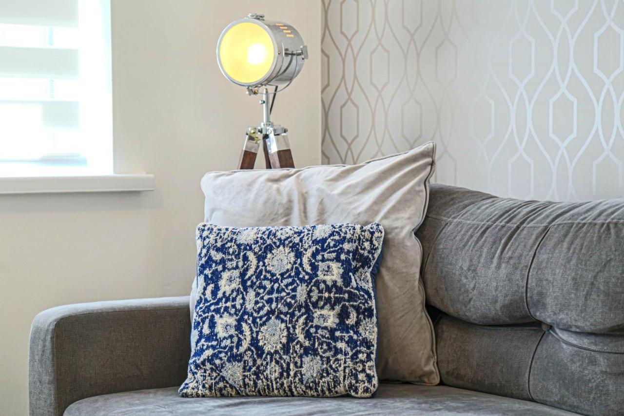 Delightful 2 Bed Apartment For Bicester Outlet Shopping By Platinum Key Properties Eksteriør billede