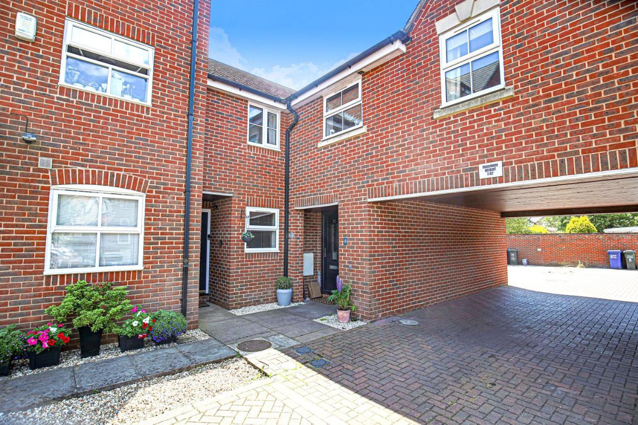 Delightful 2 Bed Apartment For Bicester Outlet Shopping By Platinum Key Properties Eksteriør billede